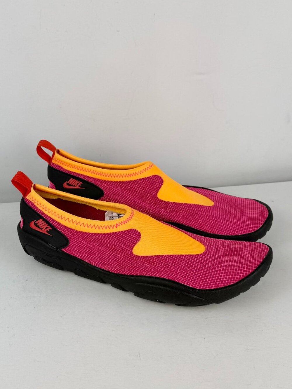 Women's 11 - Nike Aqua Turf Vivid Pink Laser Orange - FZ5628-600